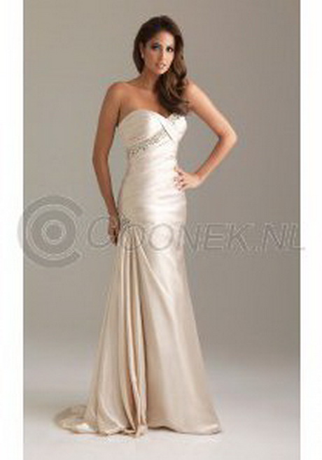 Strapless avondjurk