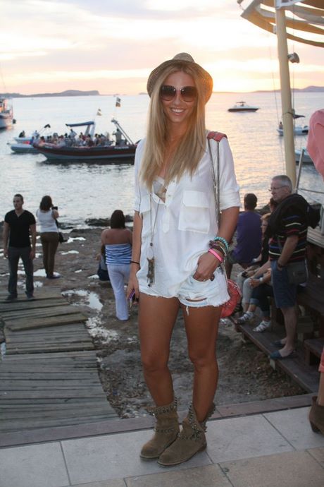 Ibiza white kleding