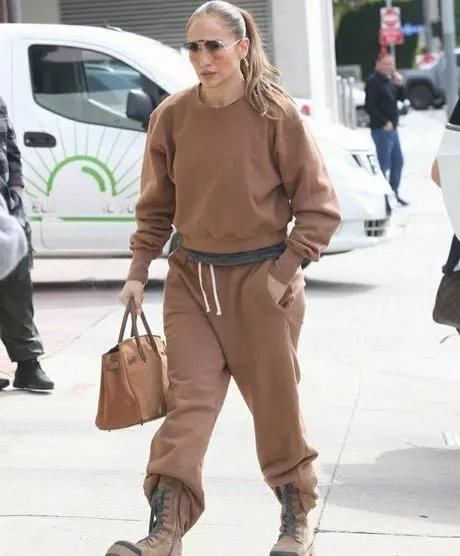 Jennifer lopez outfits 2023