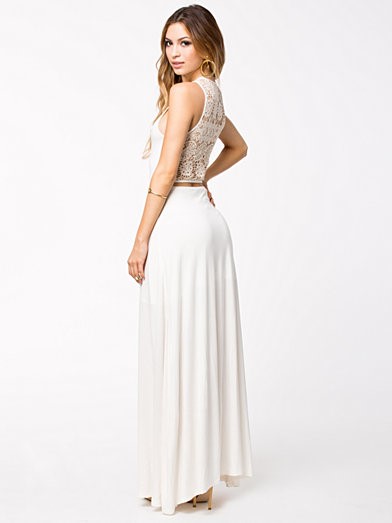Mooie witte jurk