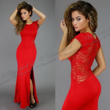 Rode jurk met kant