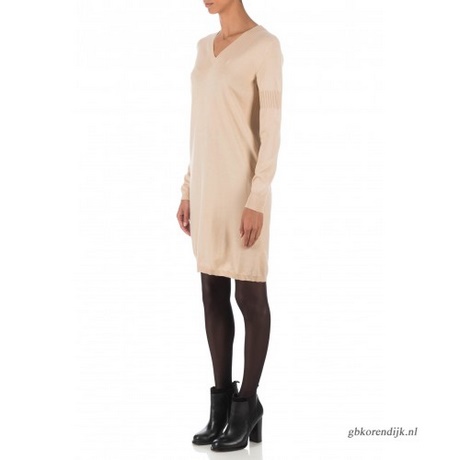 Beige wollen jurk