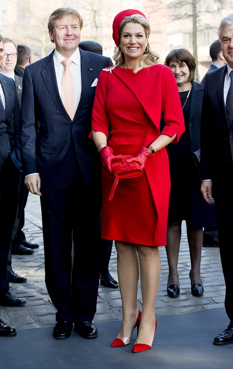 Rode jurk maxima