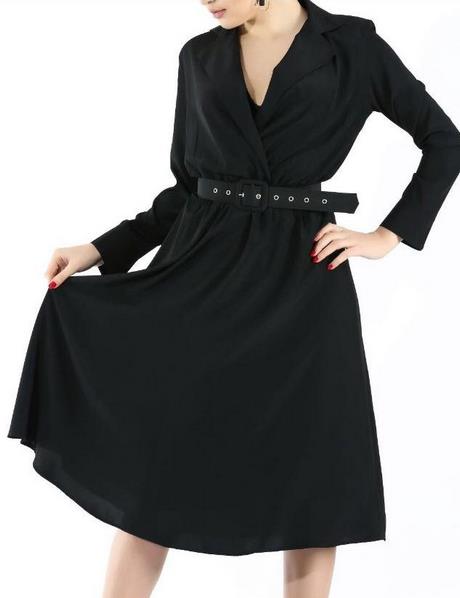 Satijnen zwarte jurk